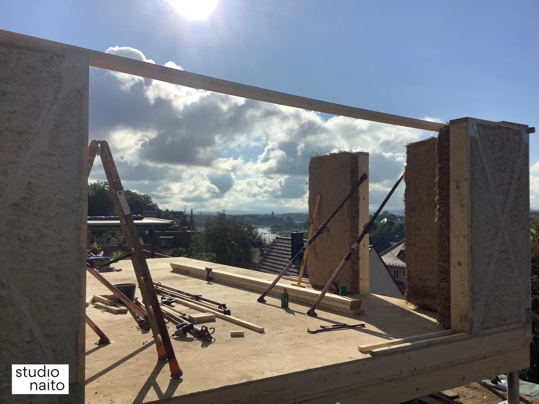 Strohballenbaustelle