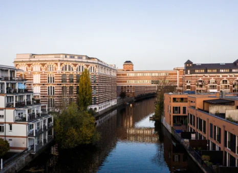 Leipzig vom Fluss aus gesehen